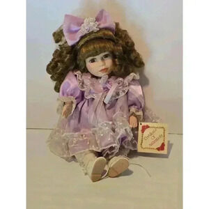 Collector's Choice‎ Doll Purple White